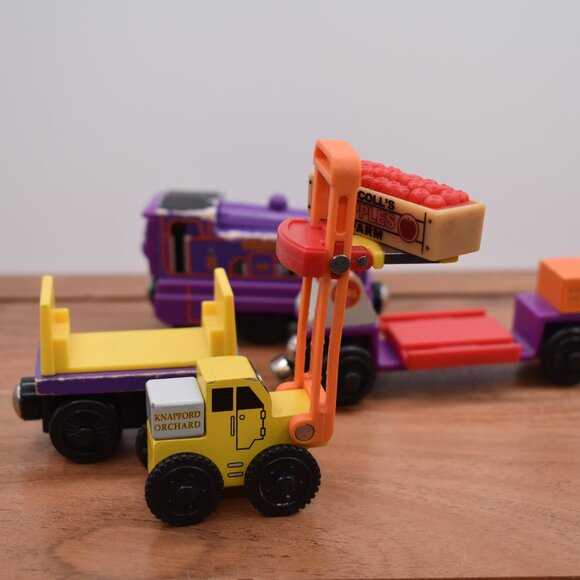 Culdee Forklift Flatbed Knafford Orchard Apple Cargo Car Thomas & Friends Trains - Picture 13 of 16